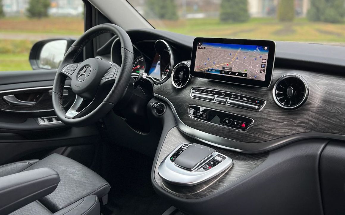 MERCEDES BENZ V 300D - image 8