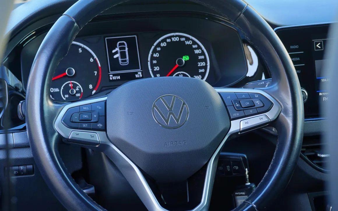 Volkswagen Polo - image 6