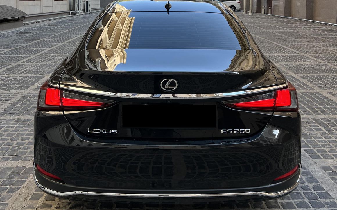 LEXUS ES 250 - image 5