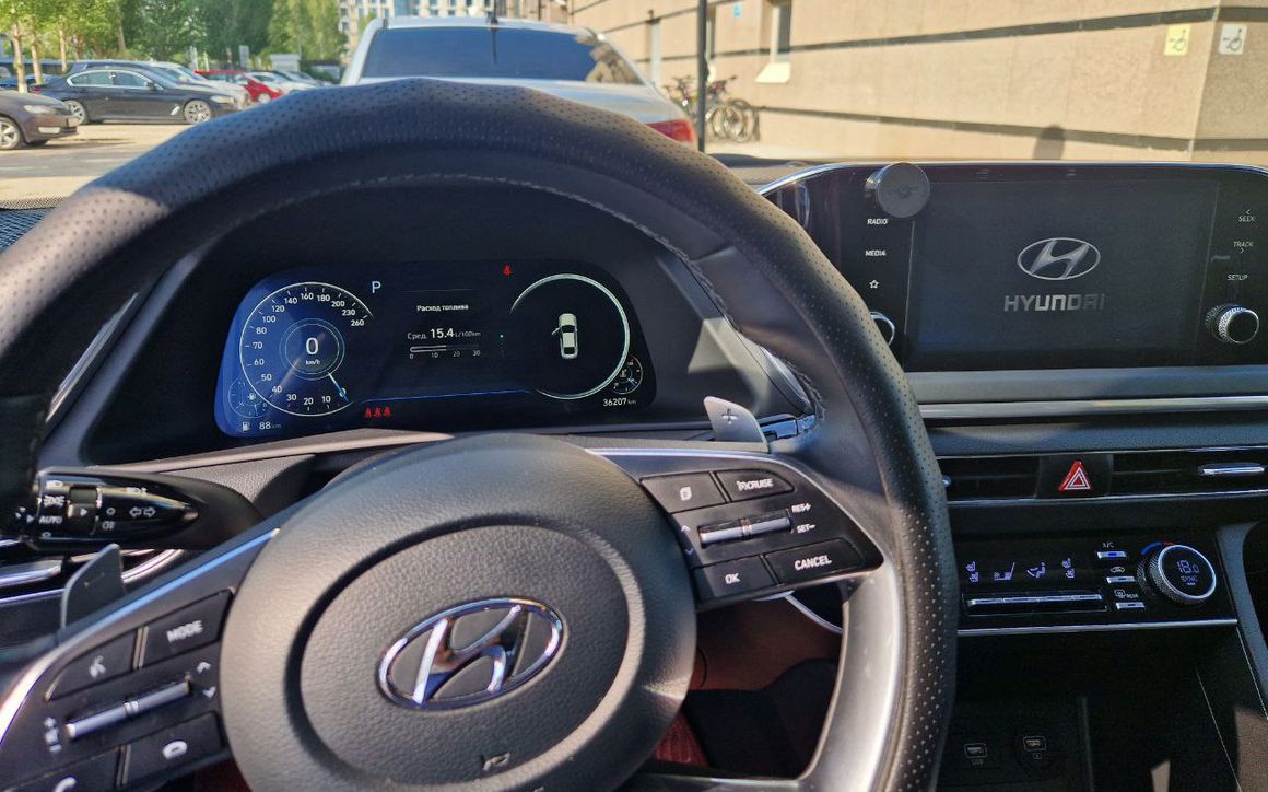 HYUNDAI SONATA - image 4