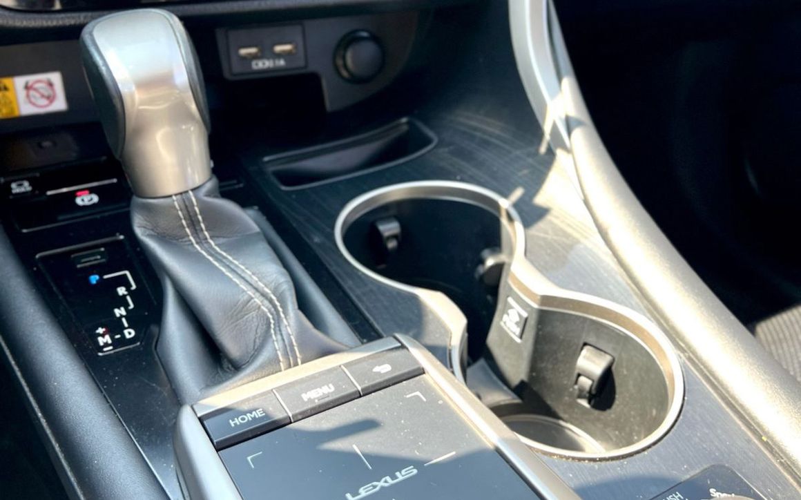 LEXUS RX300 - image 11