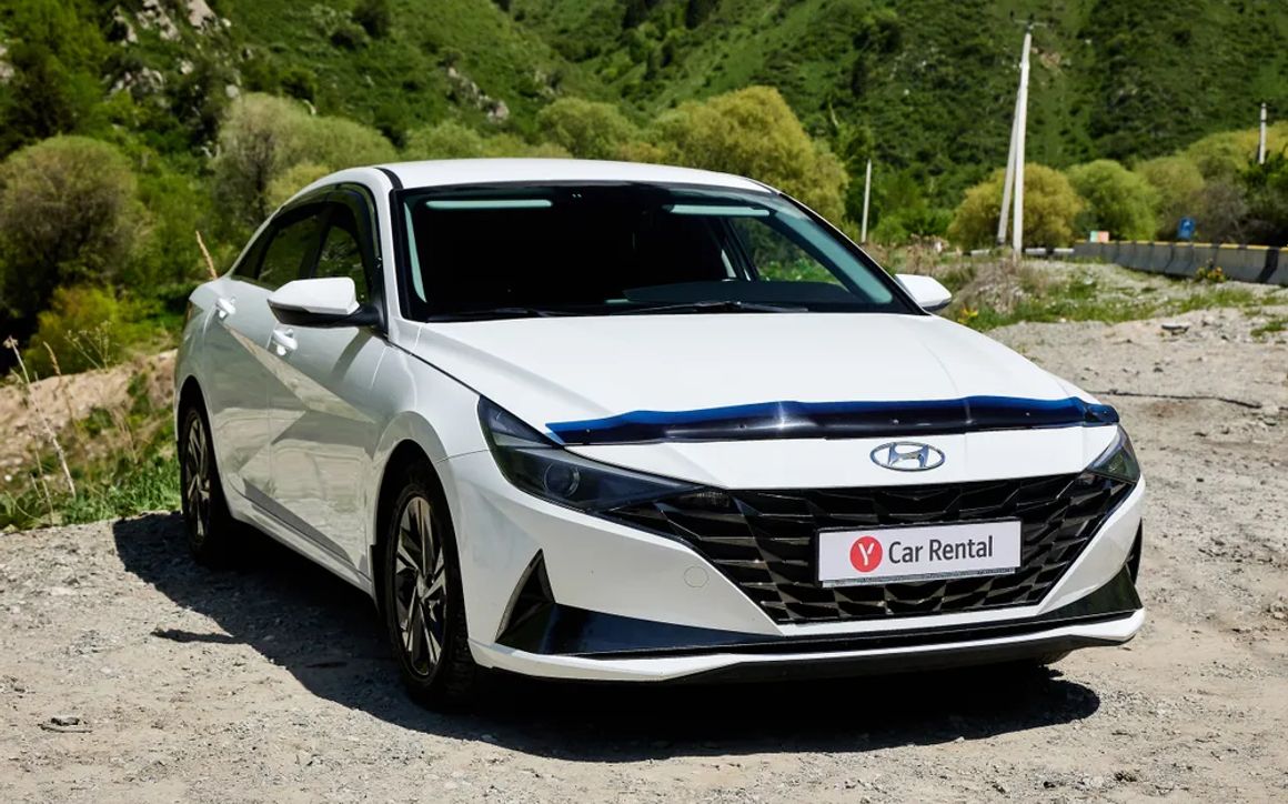 HYUNDAI ELANTRA - image 3