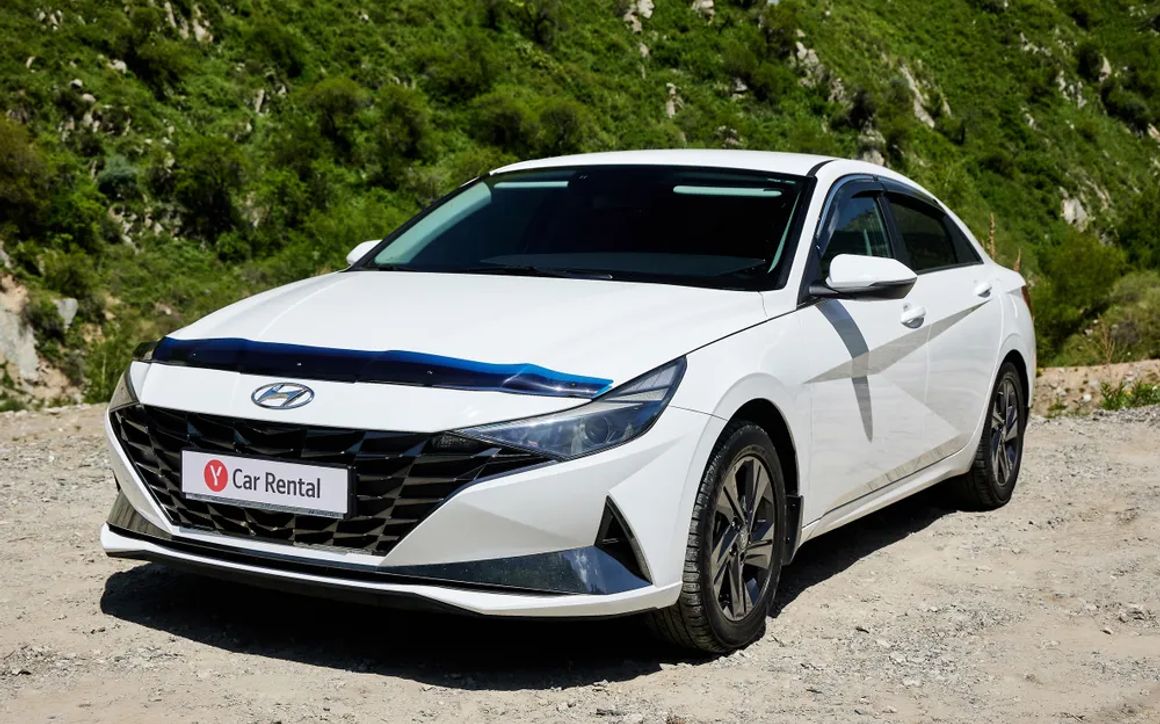 HYUNDAI ELANTRA - image 1