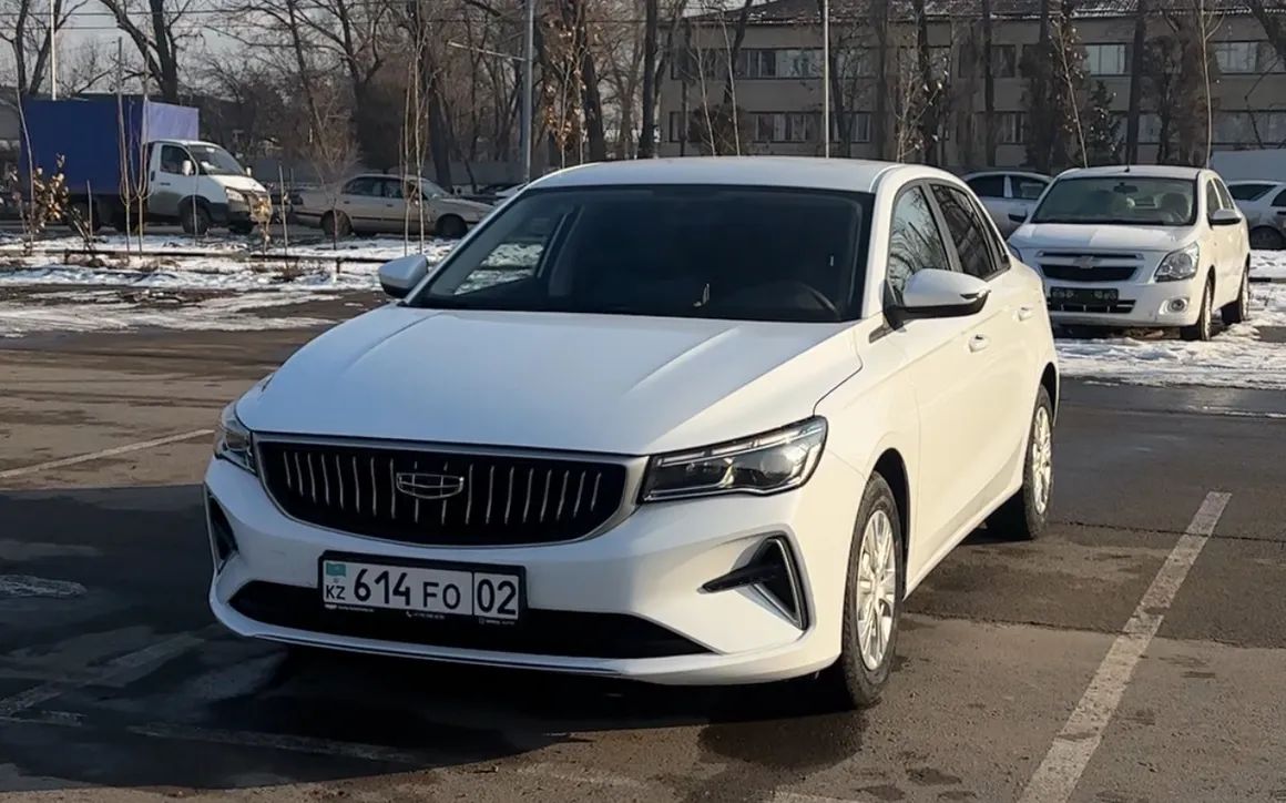 Geely Emgrand - image 1