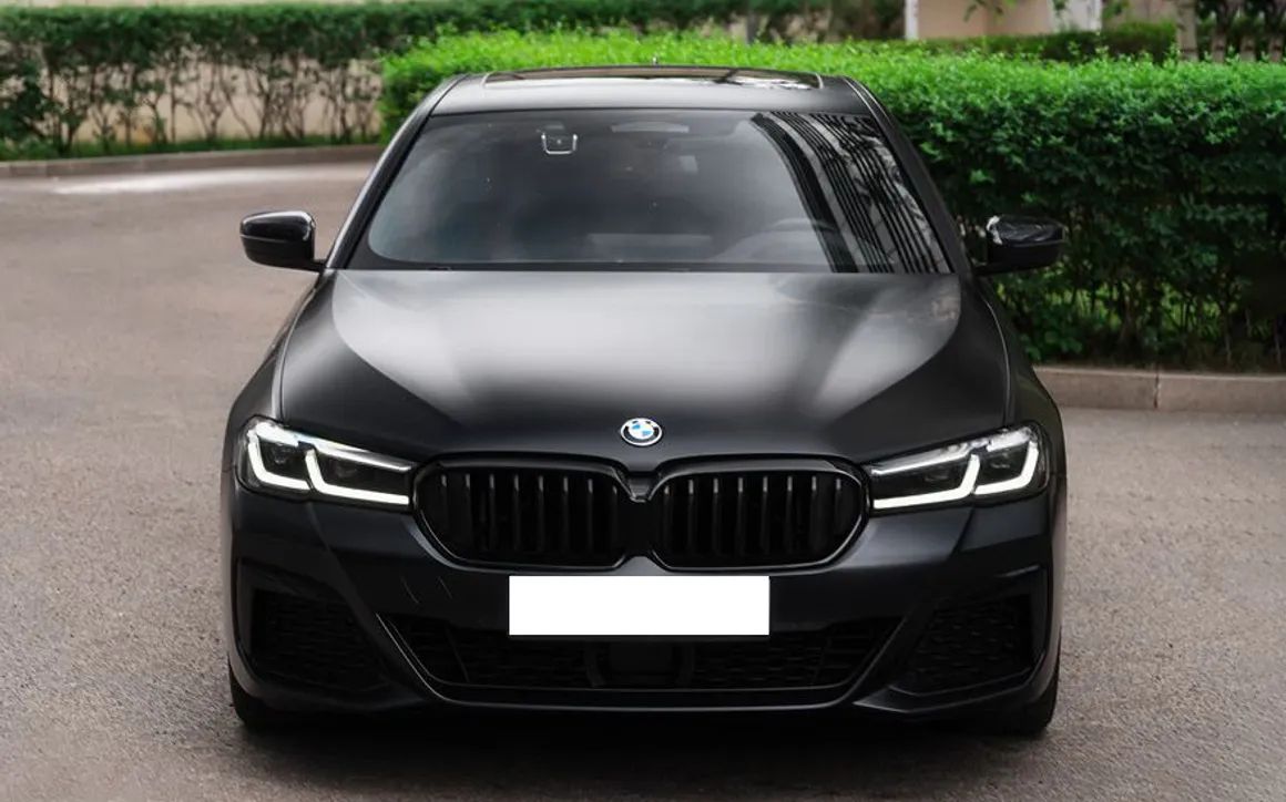 BMW 530I 2023 - image 2