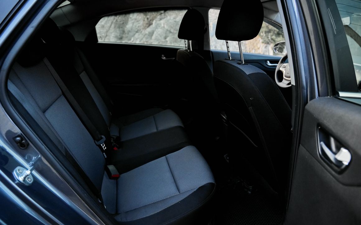 Hyundai Accent - image 13