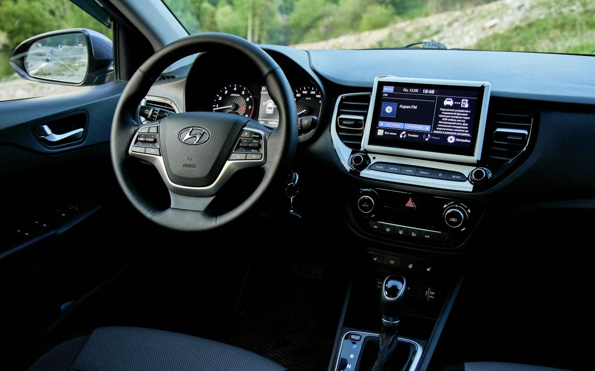 Hyundai Accent - image 19