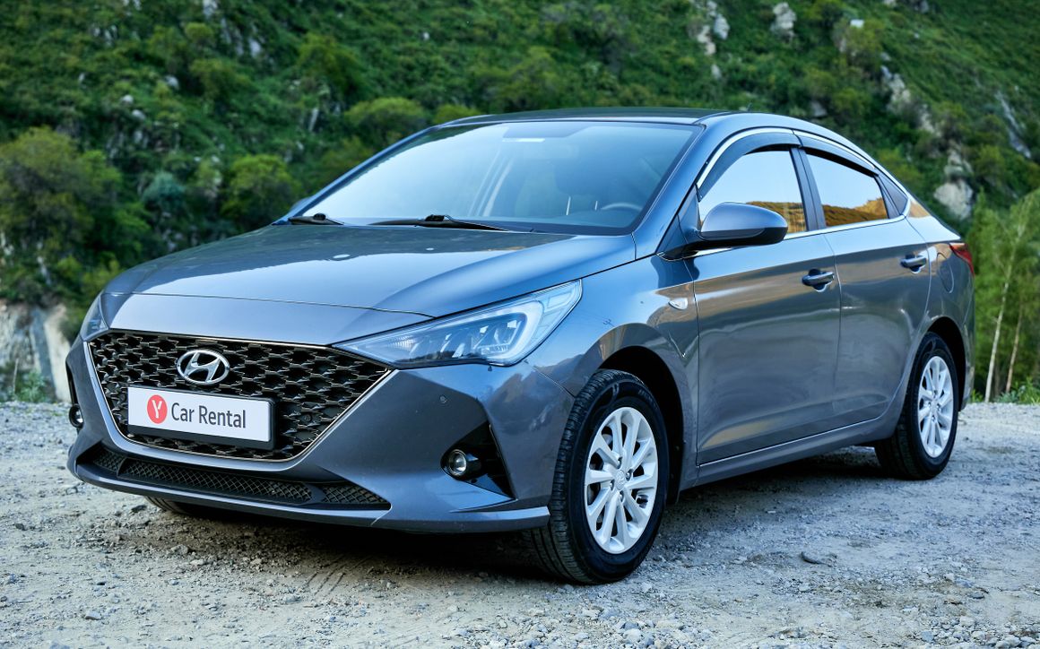 Hyundai Accent - image 1