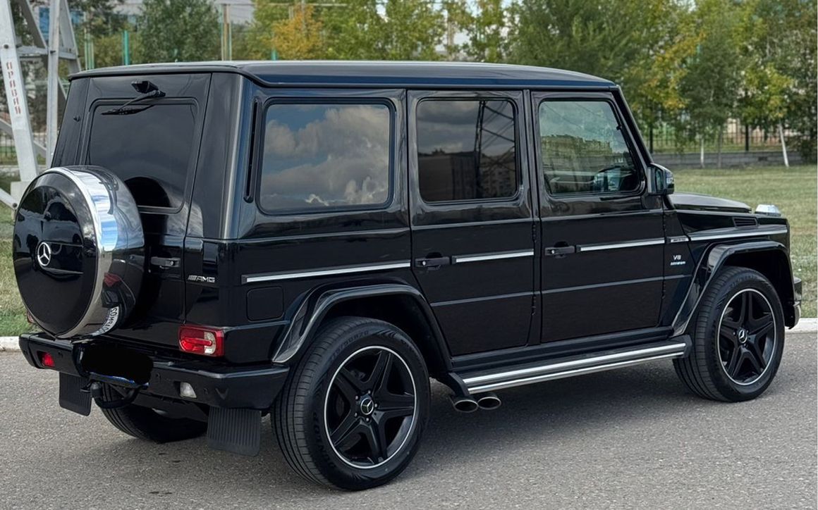 Mercedes-Benz G55 - image 2