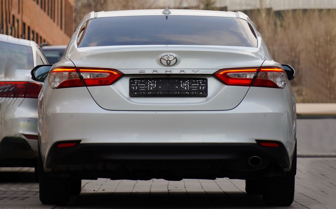 Toyota Camry 70 - image 5