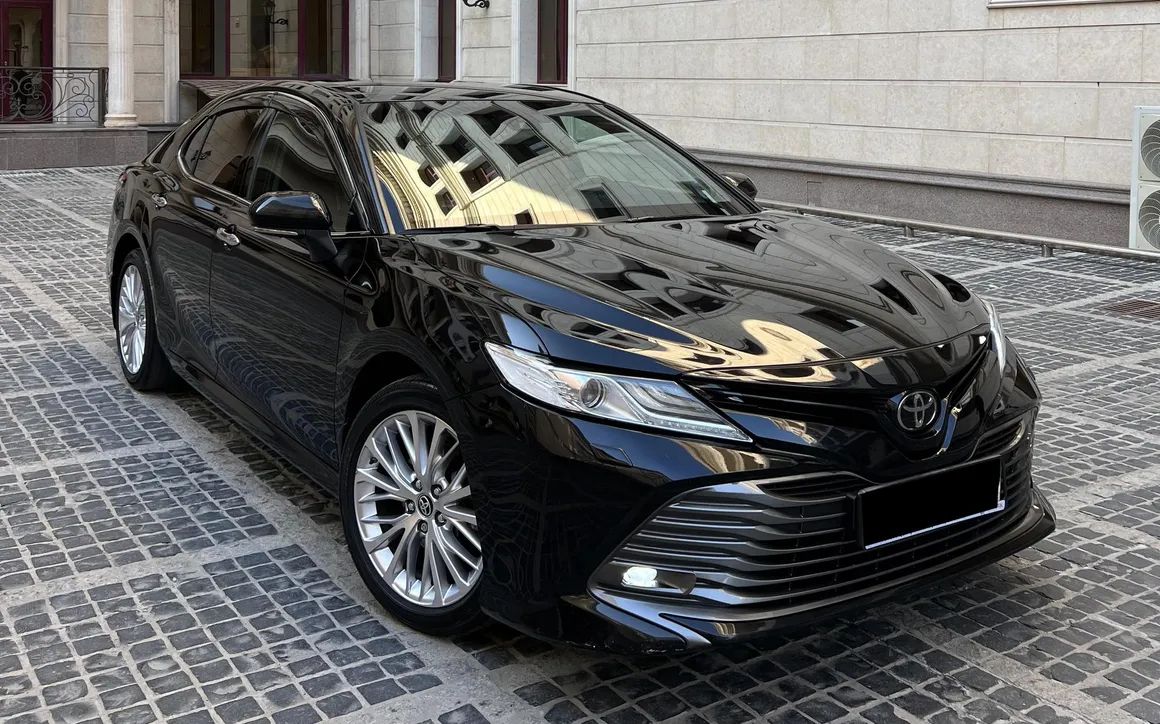 TOYOTA CAMRY - image 3