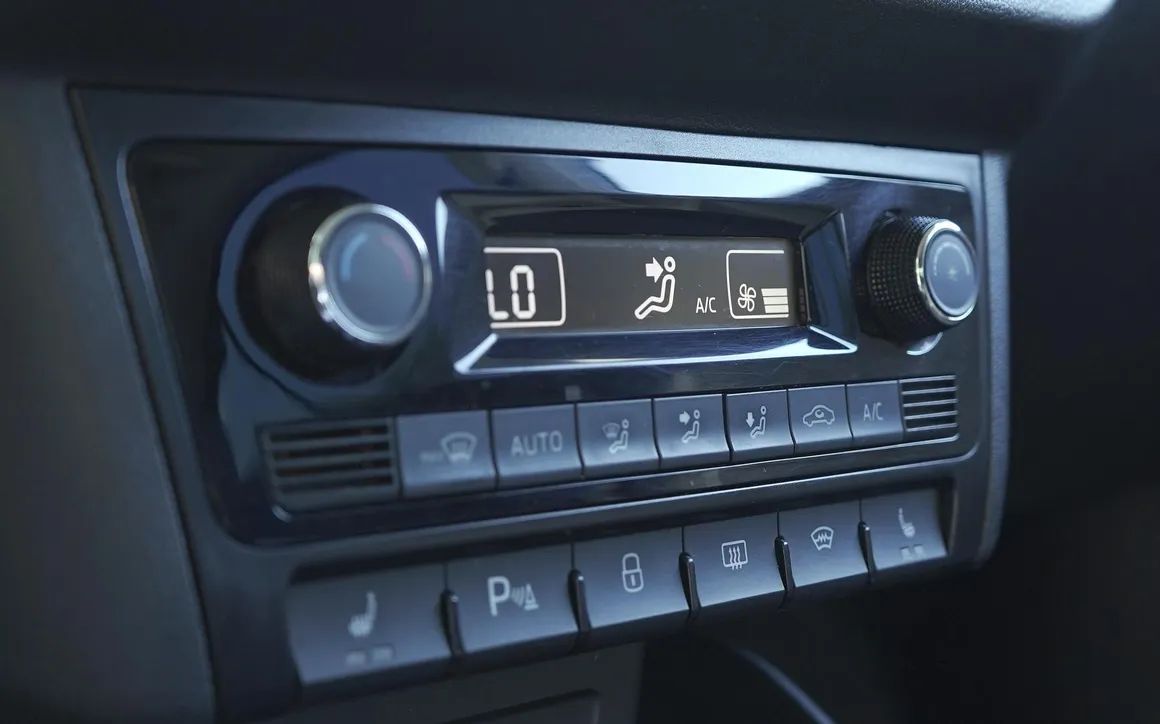 Volkswagen Polo - image 5