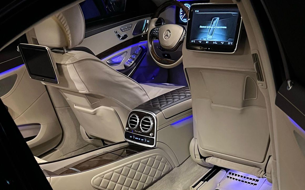 Mercedes-Benz S500 Maybach - image 3