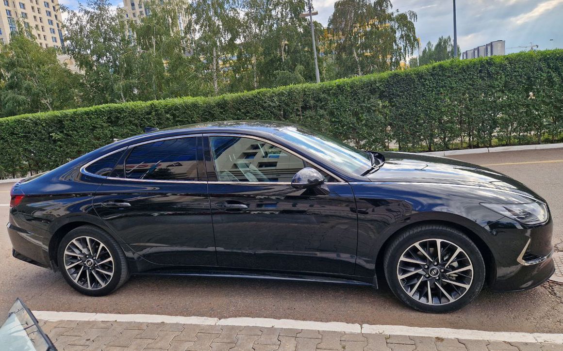 HYUNDAI SONATA - image 3