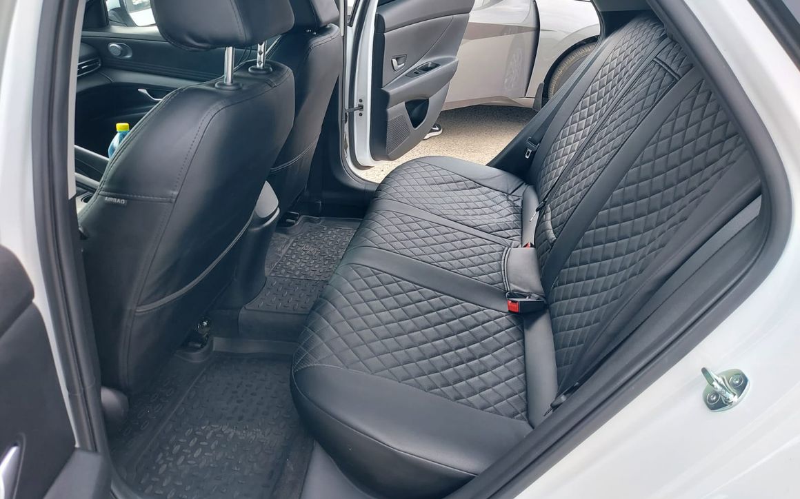 Hyundai Elantra - image 8