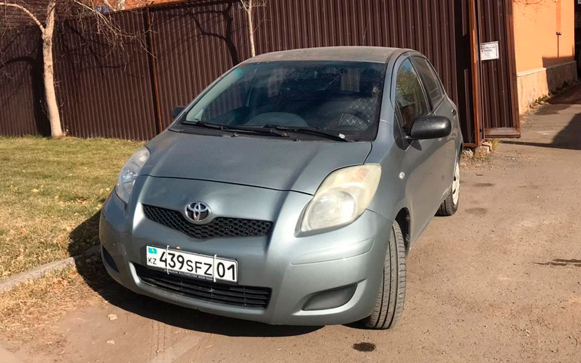 TOYOTA VITZ - image 1