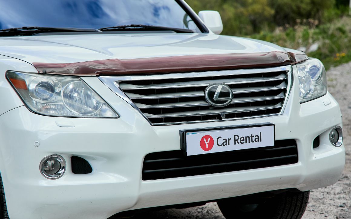 Lexus LX570 - image 9